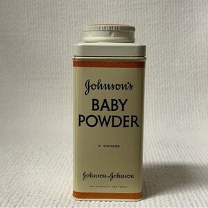 Vintage Johnson's BABY POWDER
4 oz. Tin - 4 1/2" tall Full Tin